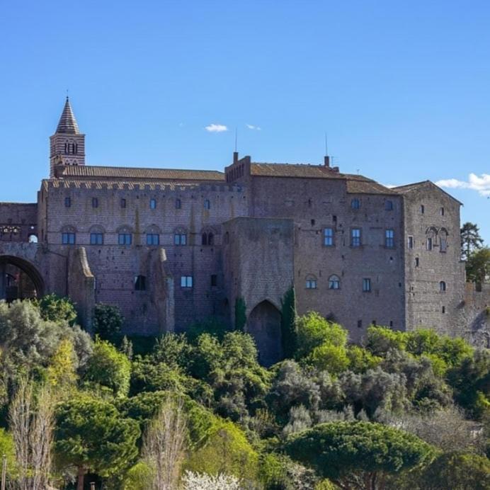 Le Petit Relais Bed & Breakfast Viterbo Bagian luar foto